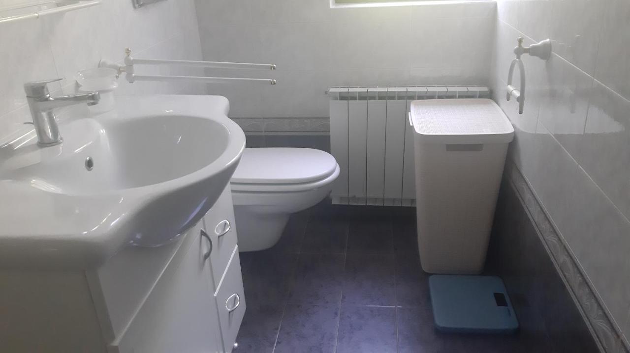 Apartma Ernestino Appartamento *